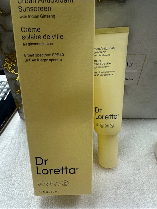 Other - Urban Antioxidant Sunscreen SPF 40 – Yellow